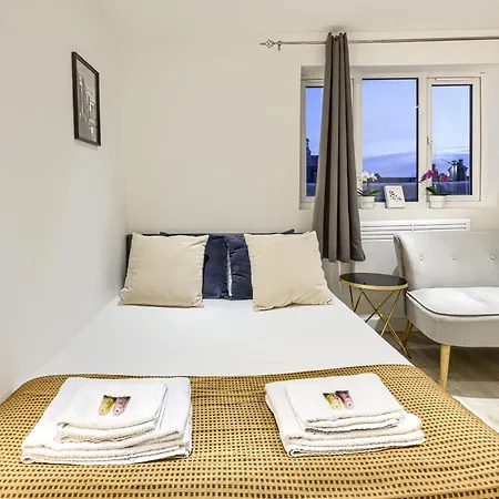 The Finsbury Deluxe Apartments London Exterior photo
