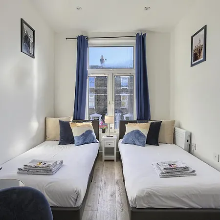 The Finsbury Deluxe Apartments London Exterior photo