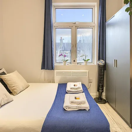 The Finsbury Deluxe Apartments London Exterior photo
